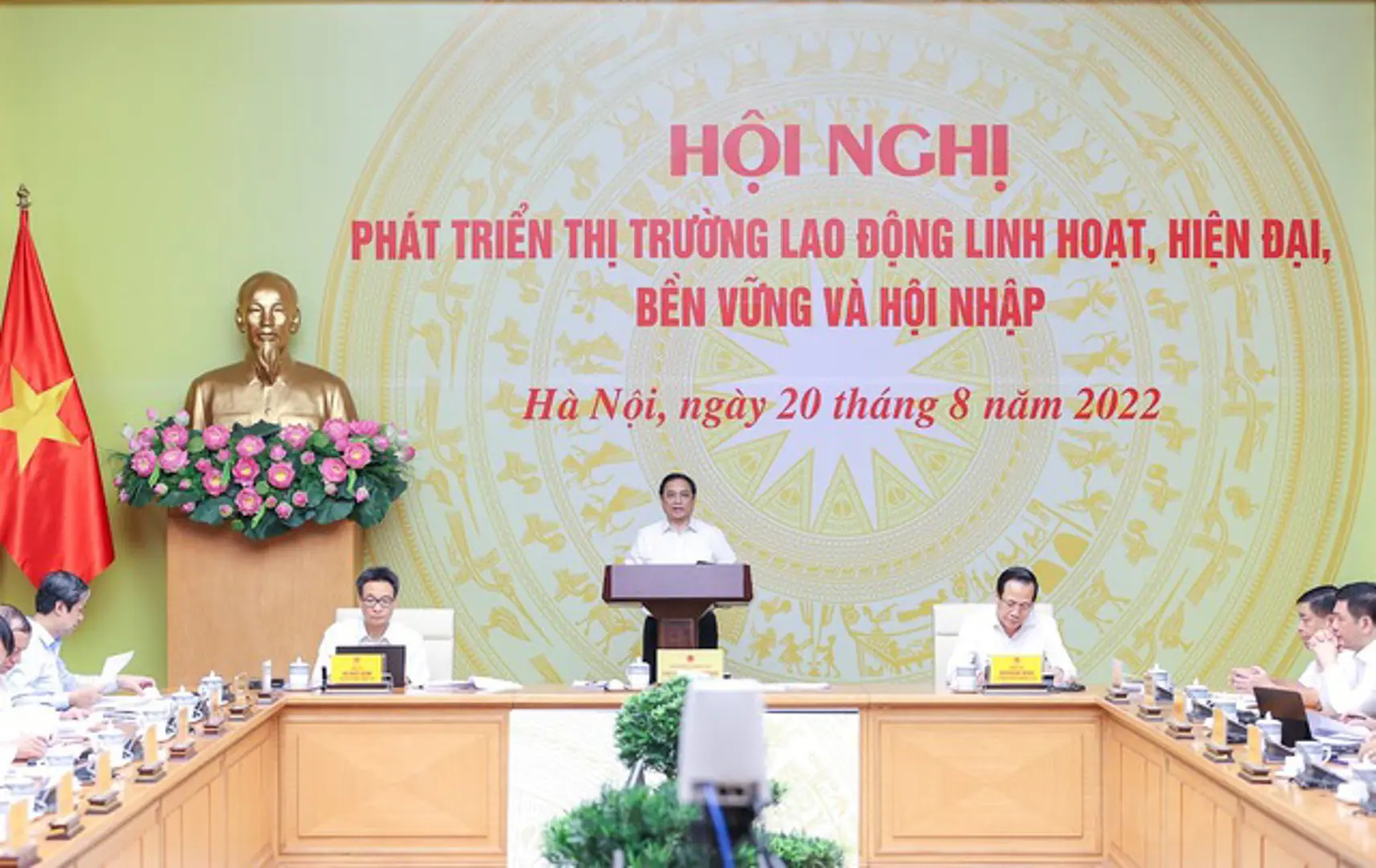 Phát triển thị trường lao động linh hoạt, hiện đại, bền vững và hội nhập