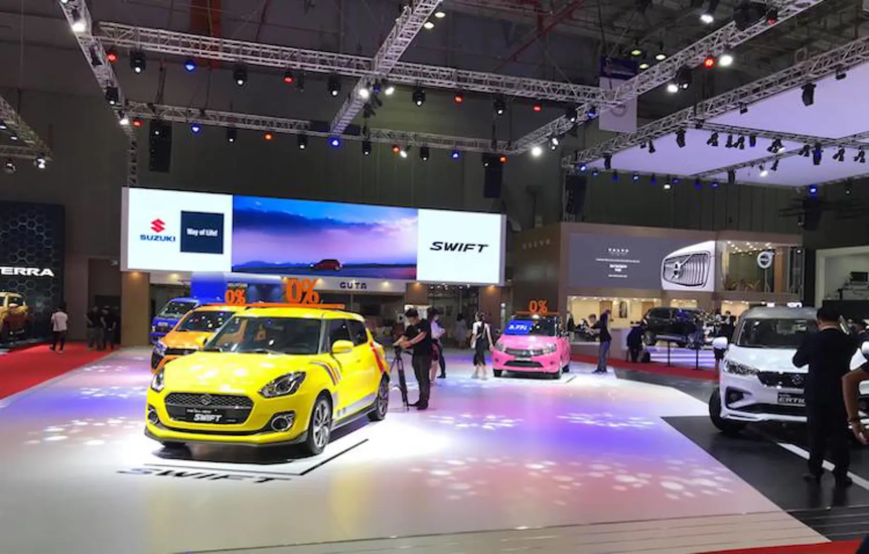 Vietnam Motor Show 2022 quy tụ nhiều mẫu xe hiện đại