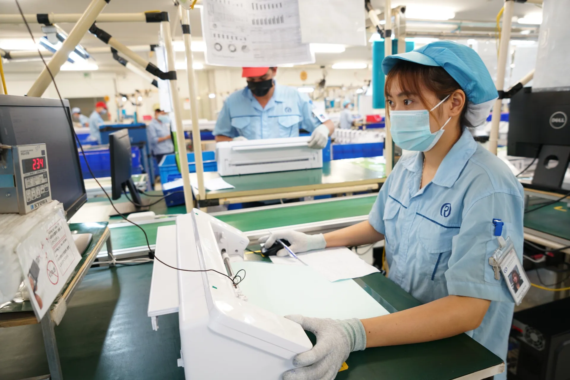 Hoạt động sản xuất tại Công ty TNHH Rhythm Precision Việt Nam, Khu công nghiệp Nội Bài, Hà Nội. Ảnh: Phạm Hùng