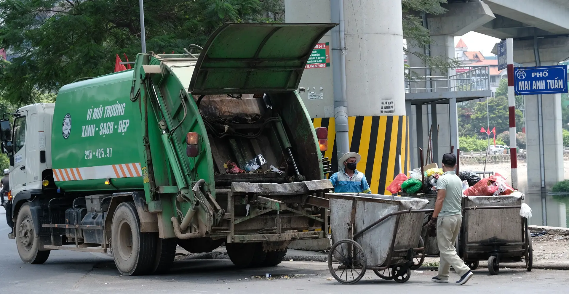 Xử lý rác thải cồng kềnh: Doanh nghiệp cần được gỡ khó