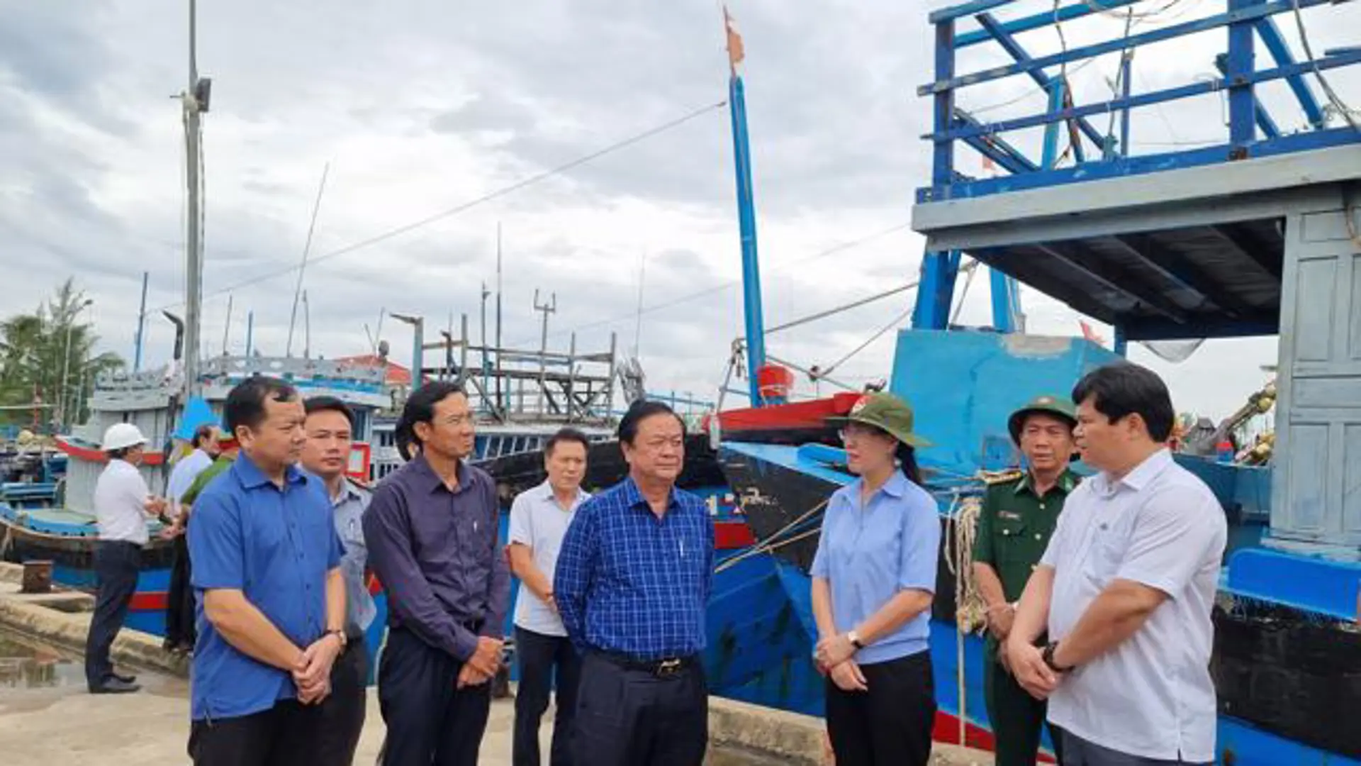 Bộ trưởng Lê Minh Hoan: “Quảng Ngãi chuẩn bị mọi kịch bản cho  bão Noru"