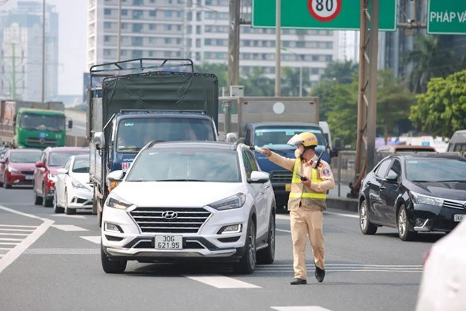 Giao thông trên đường Vành đai 3 có nhiều chuyển biến