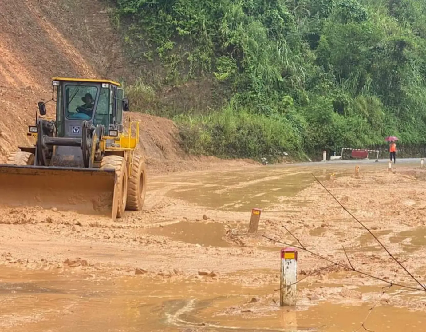 Cảnh báo lũ quét, ngập úng và sạt lở đất khu vực Bắc Trung Bộ