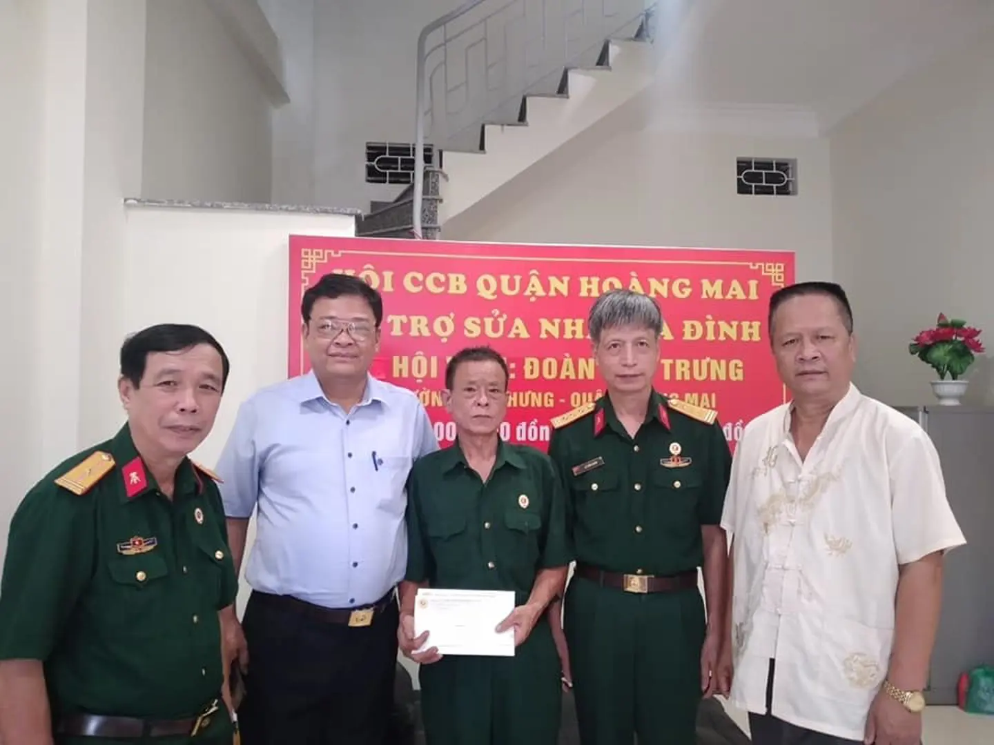 Hội Cựu chiến binh quận Hoàng Mai chung tay xây nhà nghĩa tình đồng đội