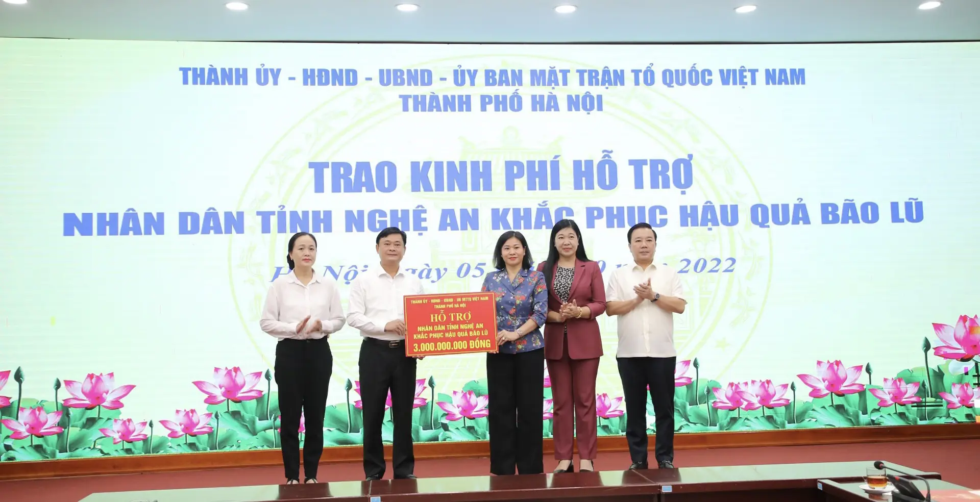 Phó Bí thư Thường trực Thành ủy: TP Hà Nội luôn hướng về Nghệ An