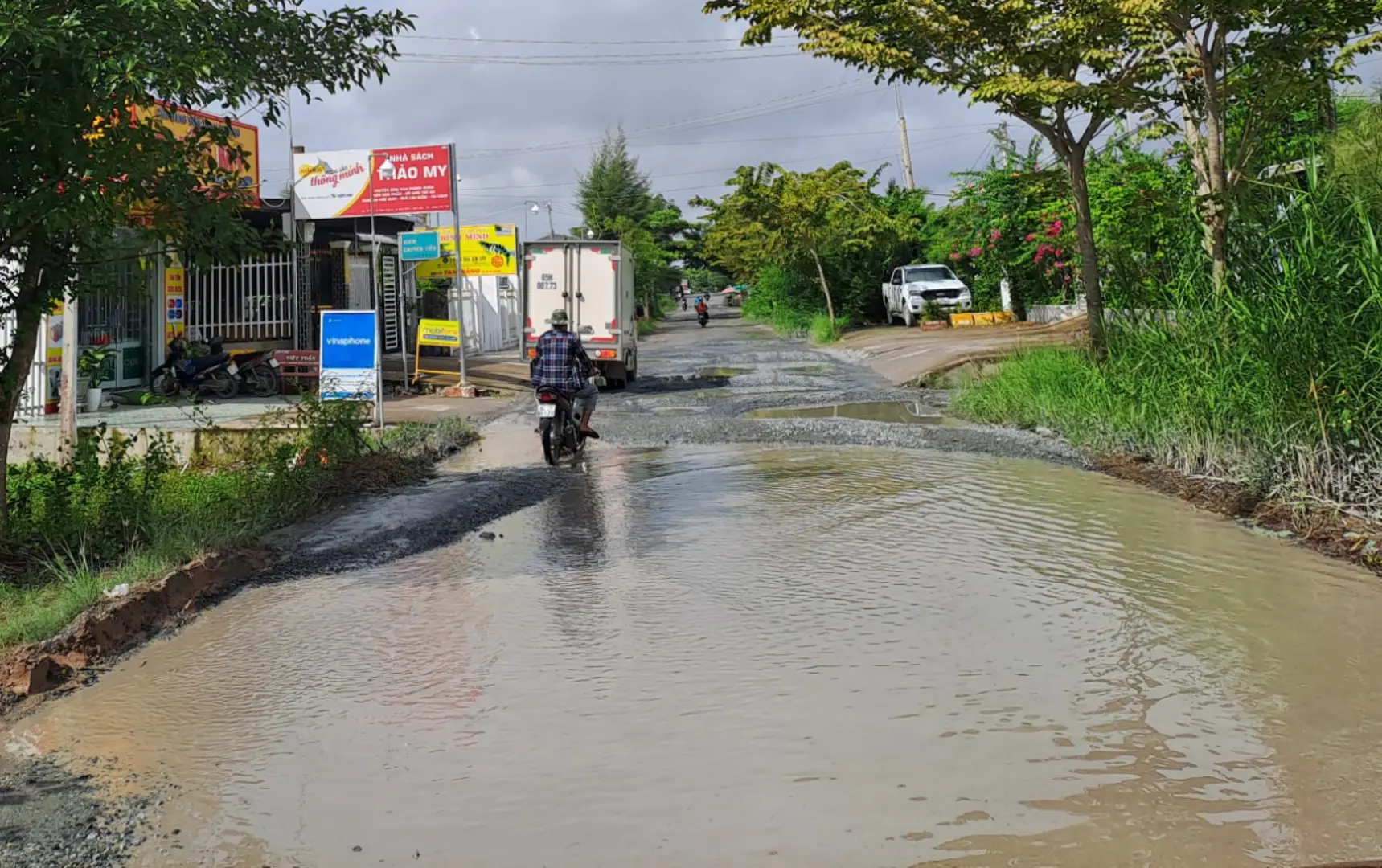 Bạc Liêu: Đường tan hoang, dân khổ vì doanh nghiệp “qua cầu rút ván” 