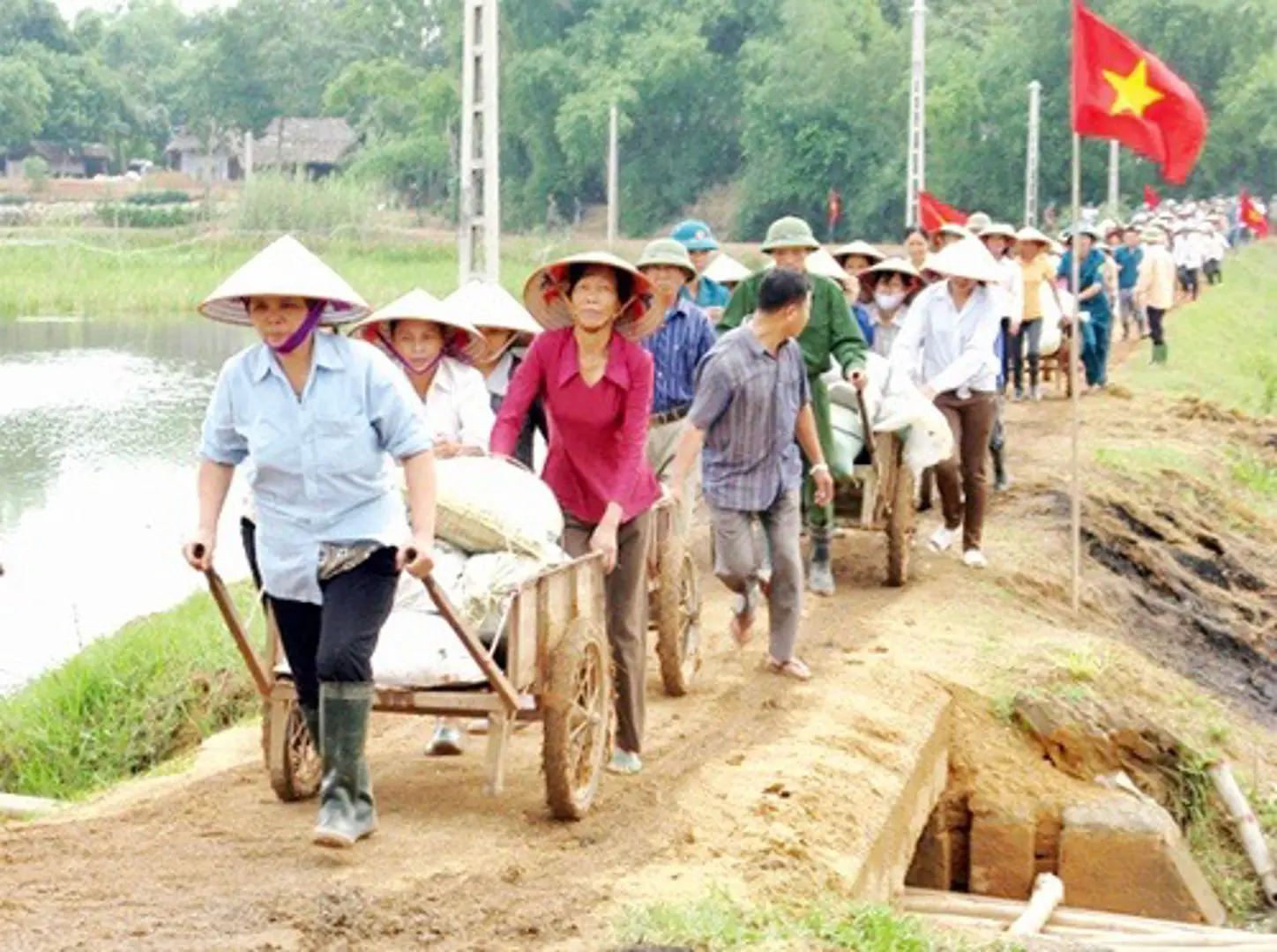 Quản lý rủi ro thiên tai dựa vào cộng đồng, quan tâm đến người cao tuổi