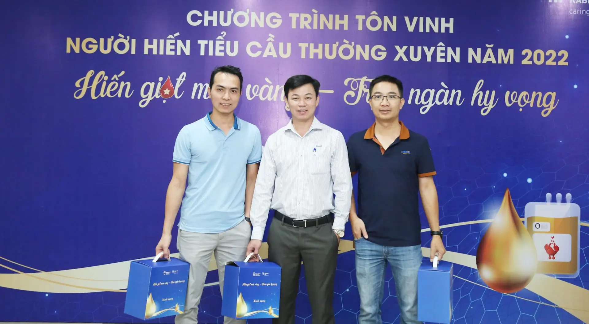 Đội tình nguyện đặc biệt “Giọt hồng HH Linh Đàm”