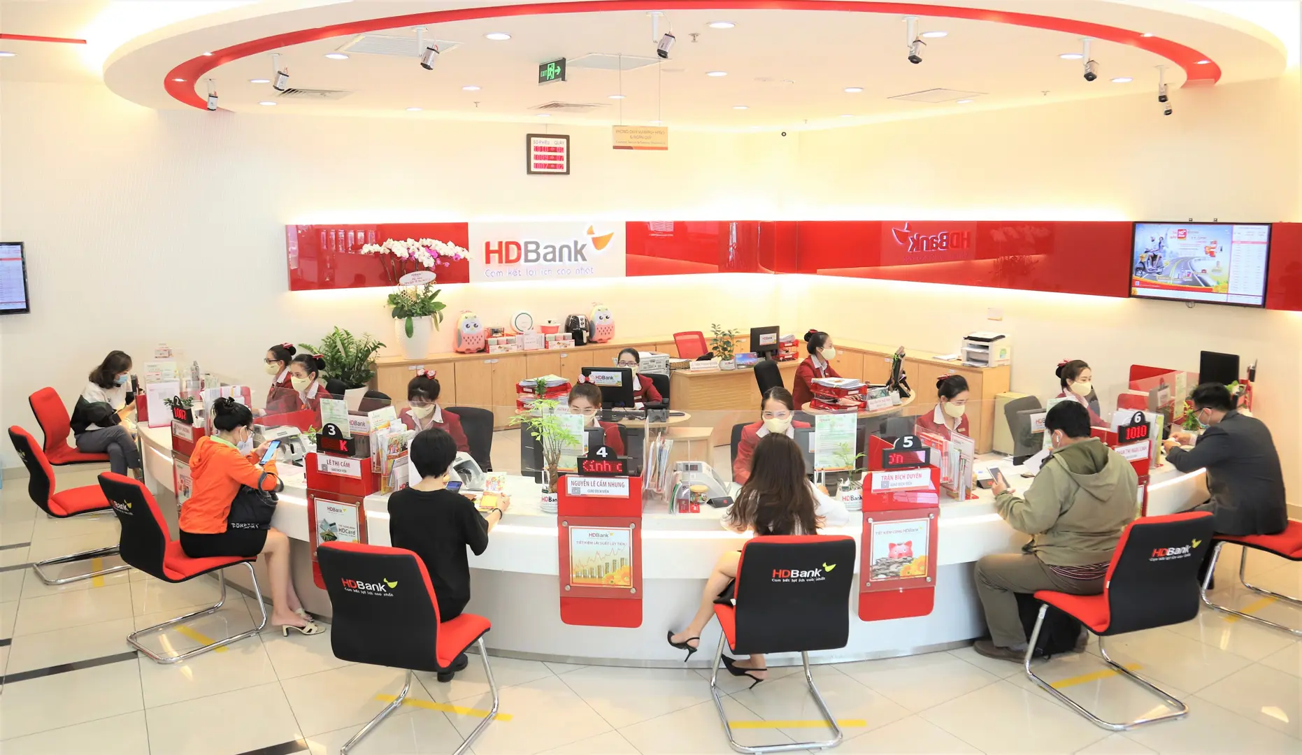 Giao dịch thảnh thơi, nhận quà siêu hời tại HDBank