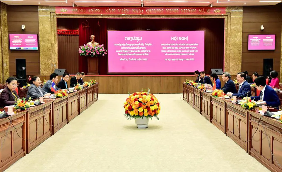 Lào và Thủ đô Hà Nội tăng cường hợp tác trong công tác xây dựng Đảng