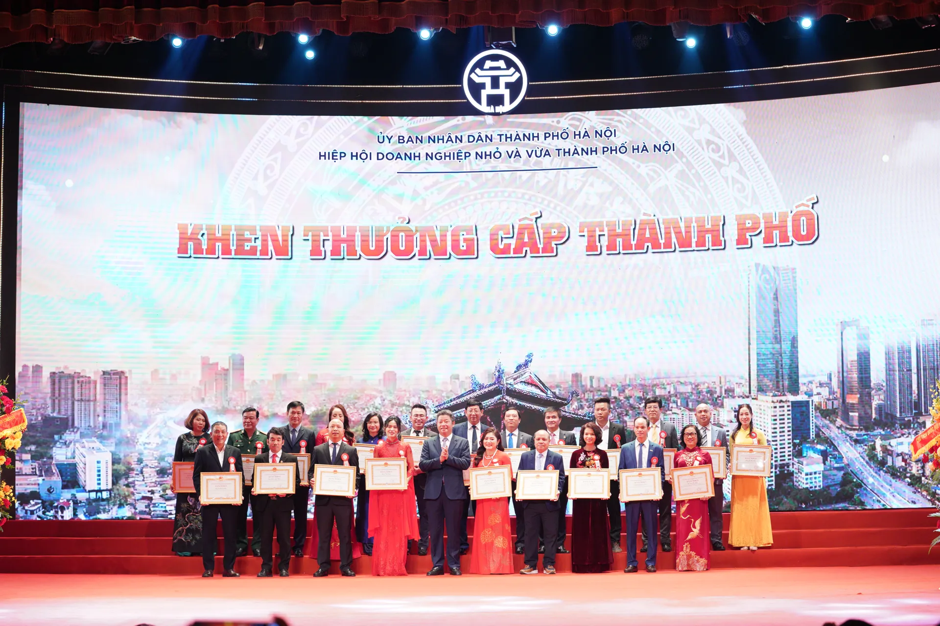 Tạo động lực để doanh nghiệp phụng sự xã hội