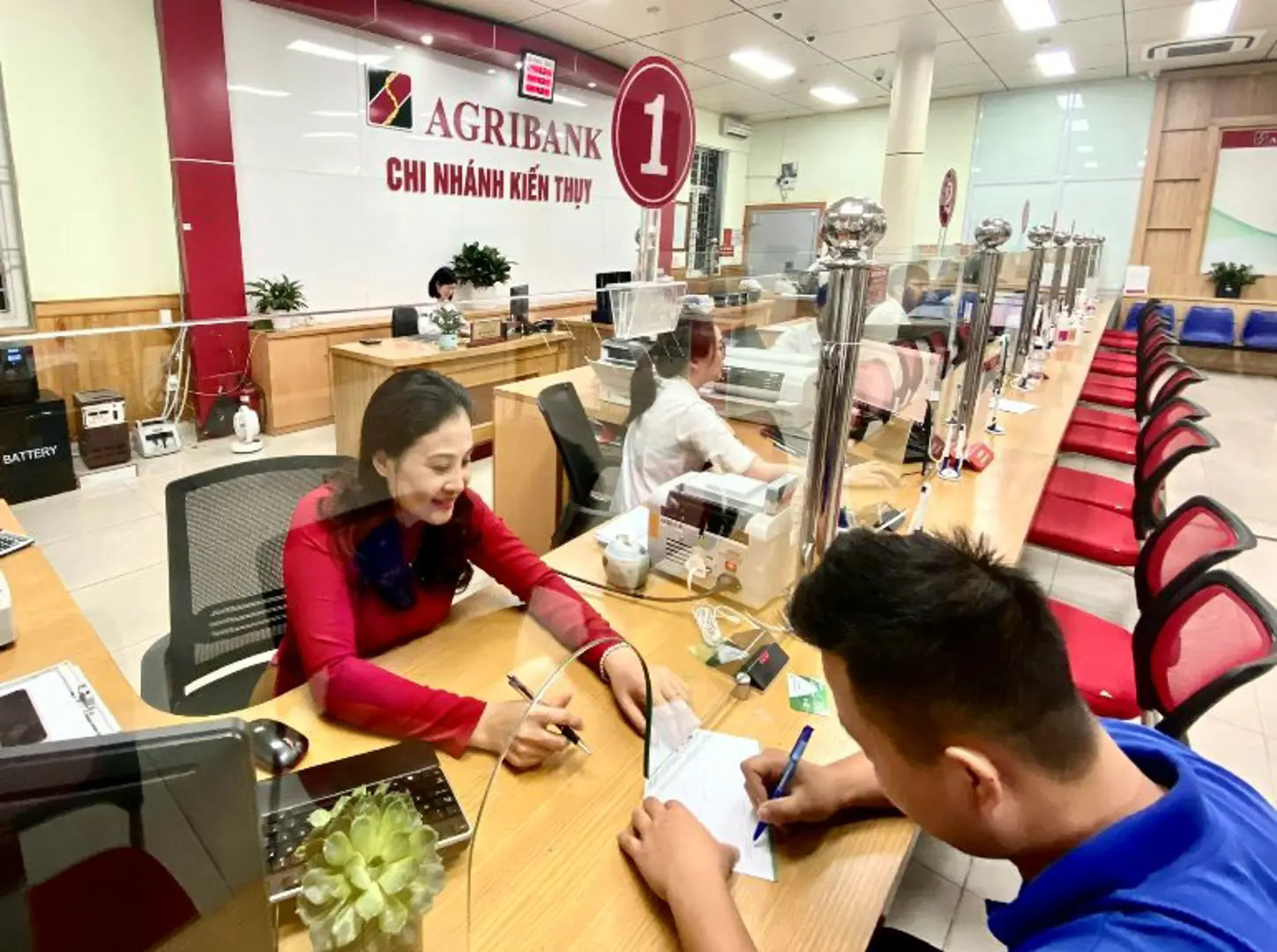 Agribank Kiến Thụy  kịp thời ngăn chặn vụ lừa đảo 1,2 tỷ đồng qua mạng