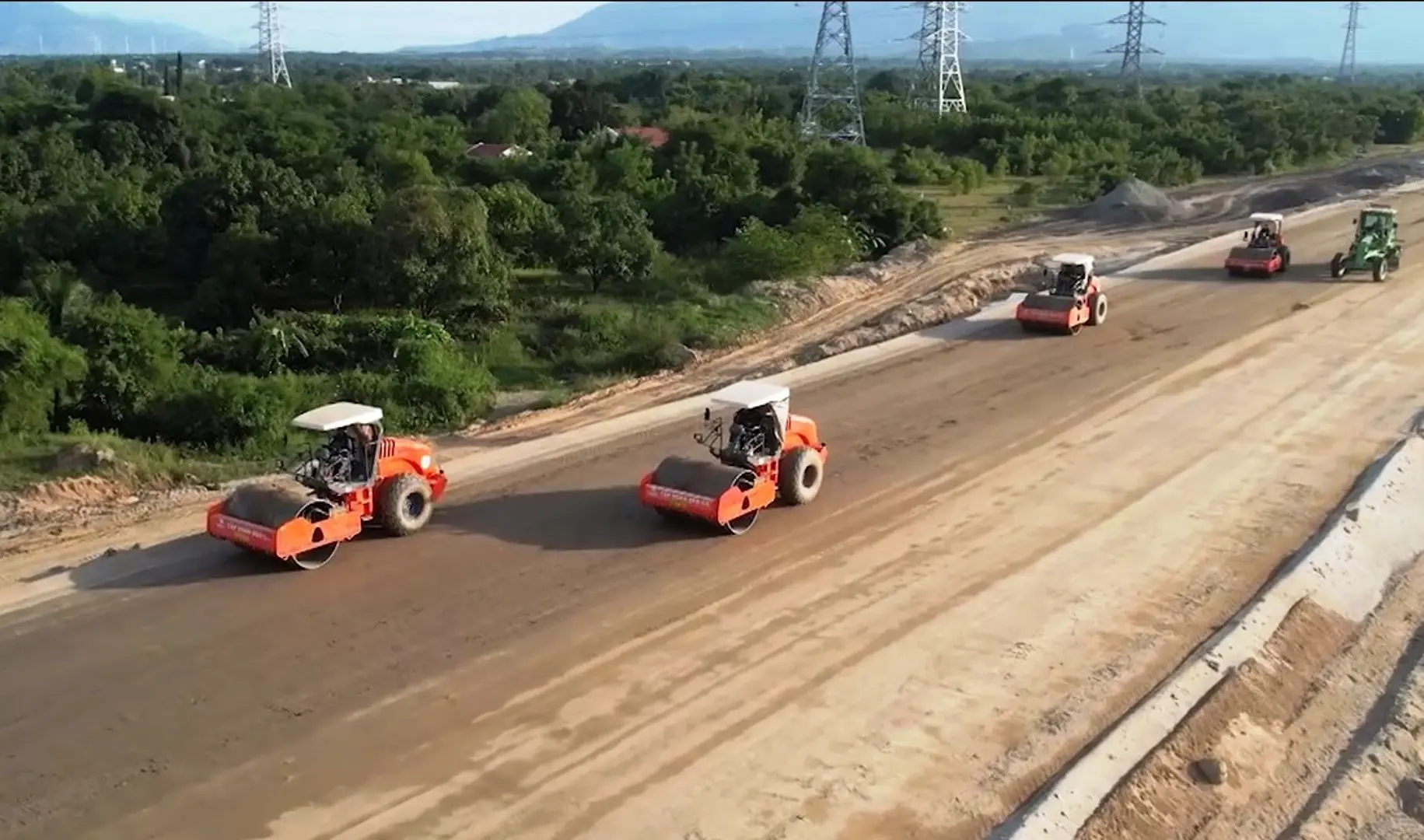 Cao tốc Cam Lâm – Vĩnh Hảo tăng tốc để về đích sớm