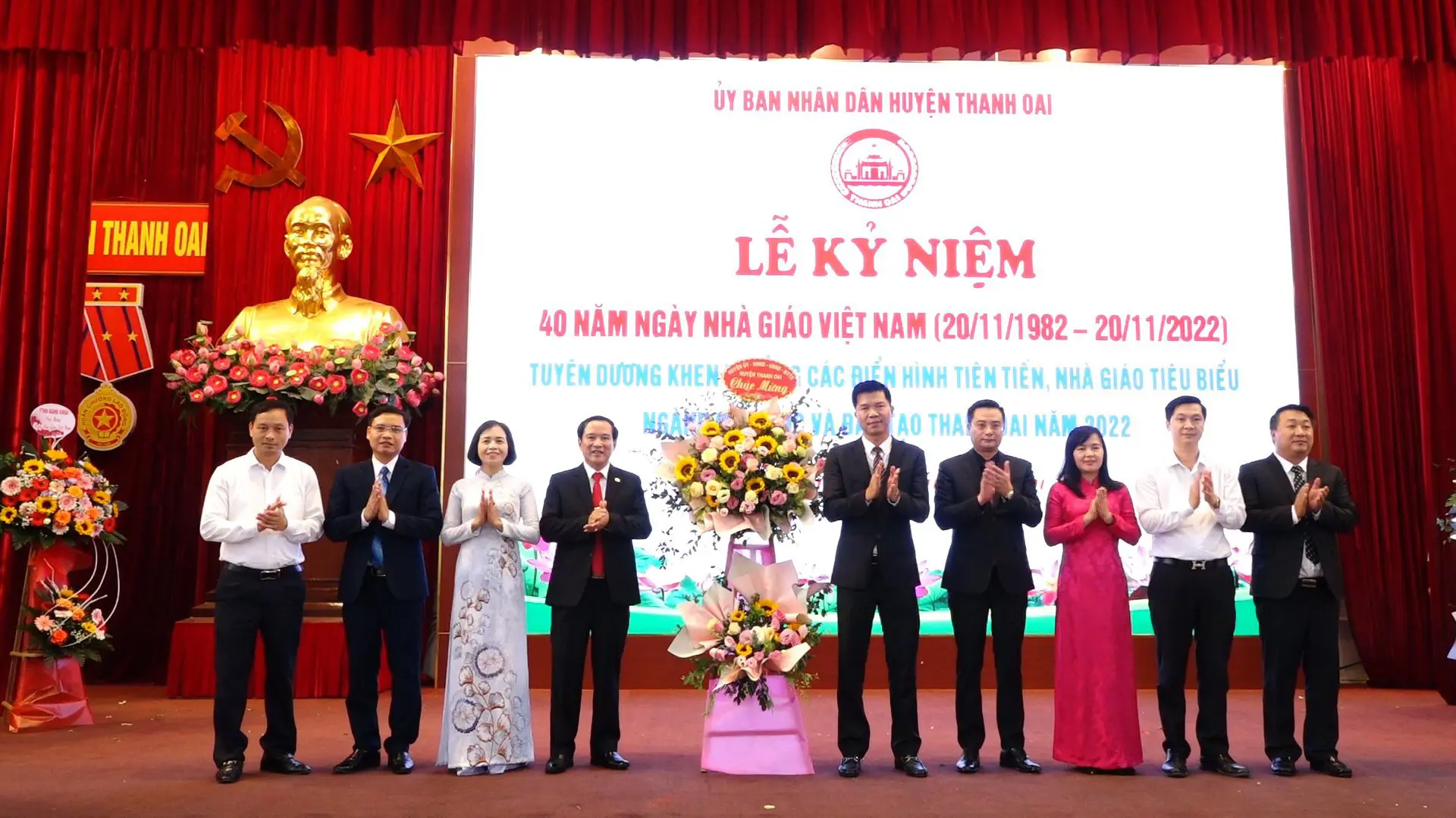 Huyện Thanh Oai: Tuyên dương các điển hình tiên tiến, nhà giáo mẫu mực