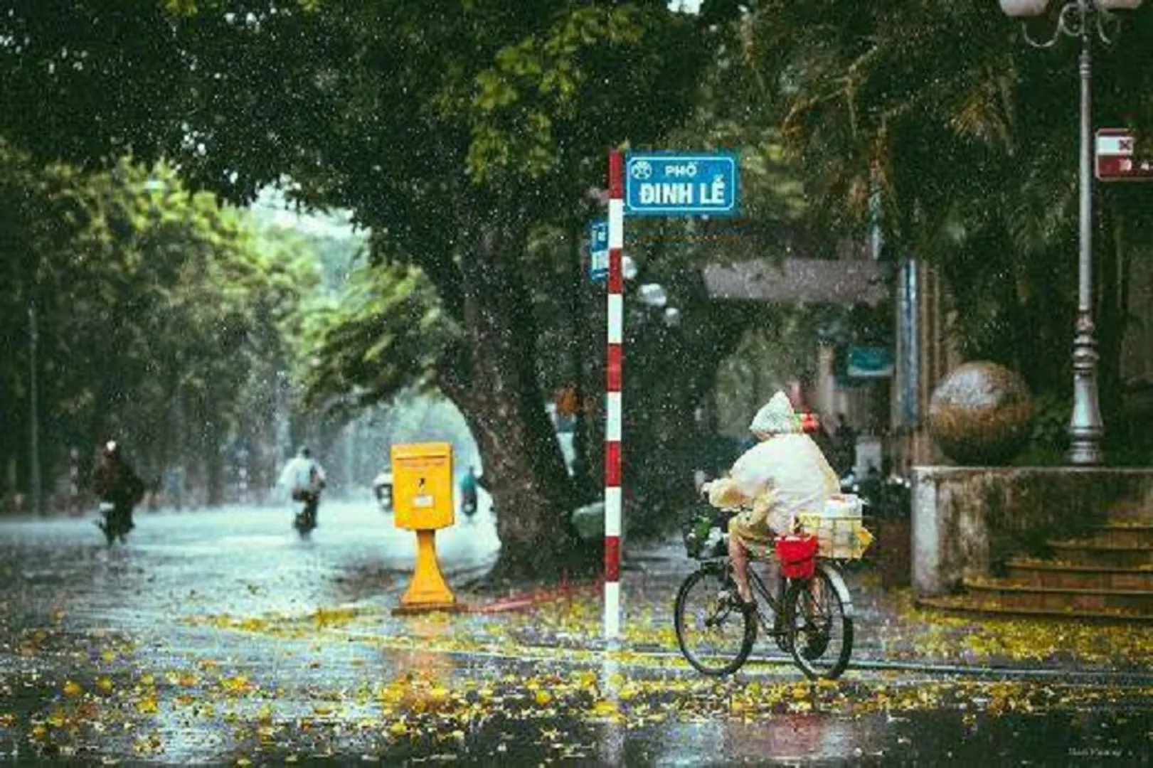 Dự báo thời tiết ngày 18/11/2022: Hà Nội có mưa, sương mù rải rác