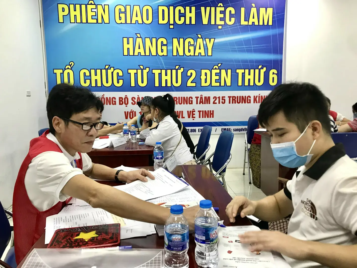 Hà Nội tạo trên 1.100 việc làm cho người lao động, người khuyết tật