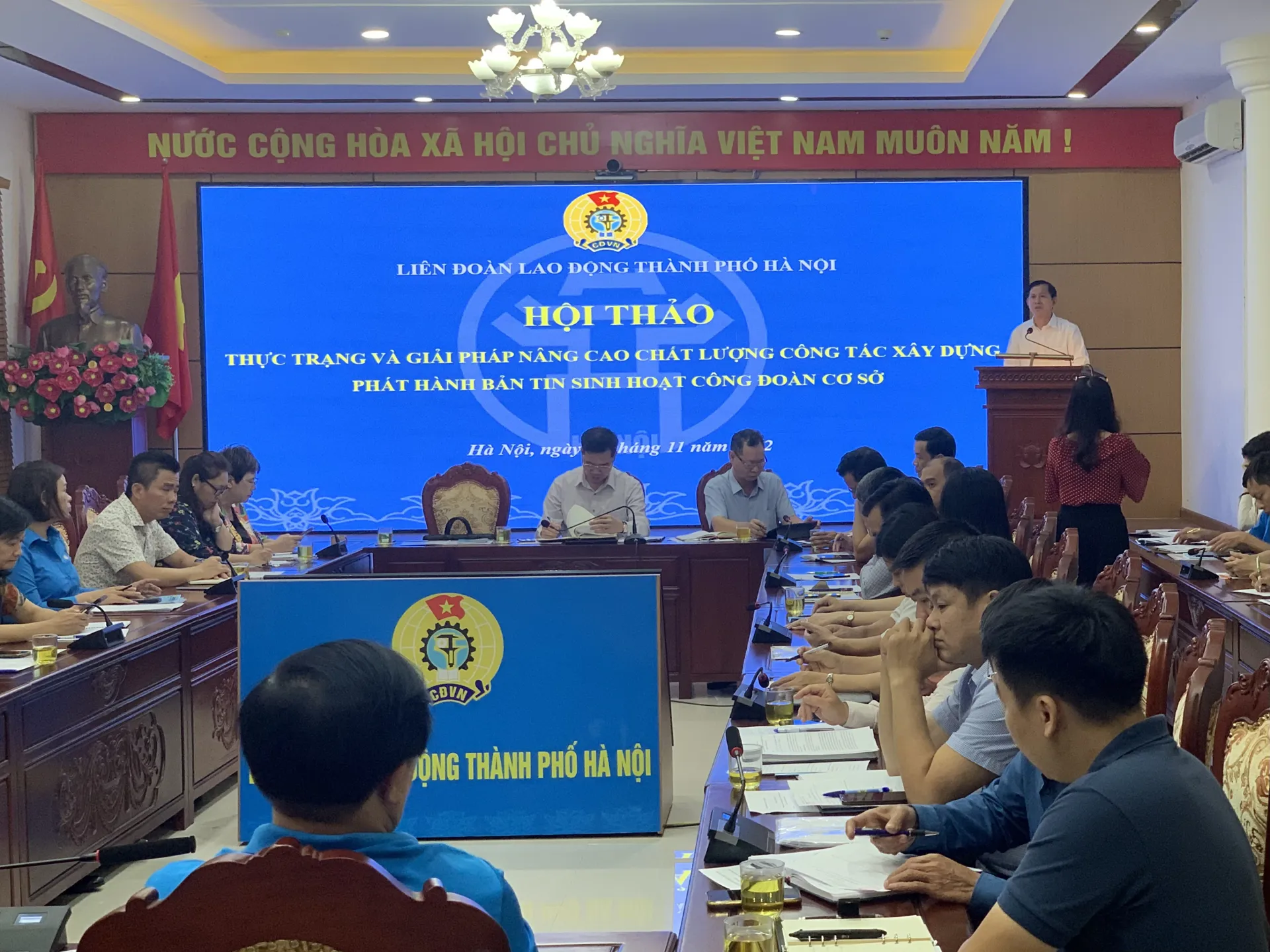 Giải pháp nâng cao chất lượng Bản tin sinh hoạt Công đoàn cơ sở