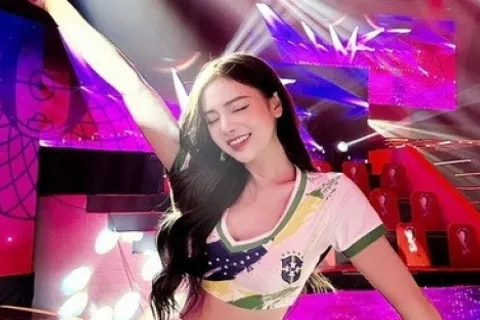 Loại hot girl bình luận World Cup 2022: Chương trình giải trí cũng cần chuyên môn