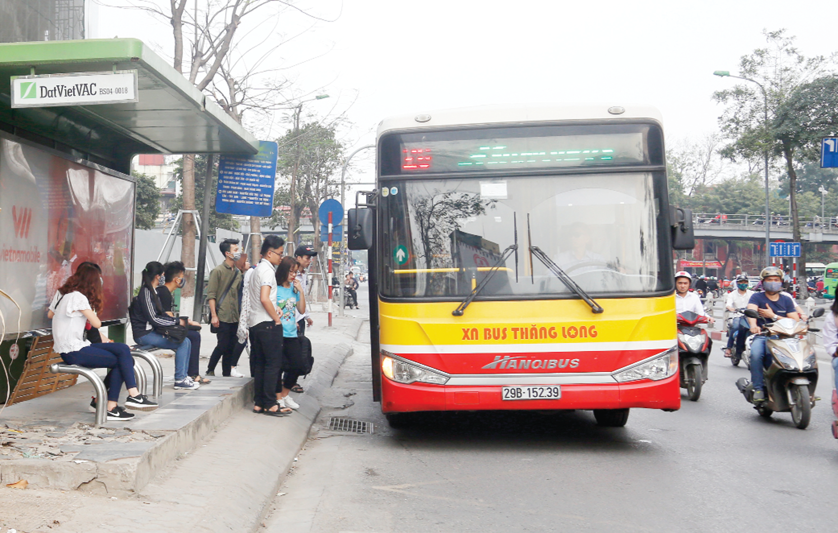 Để xe buýt hút khách