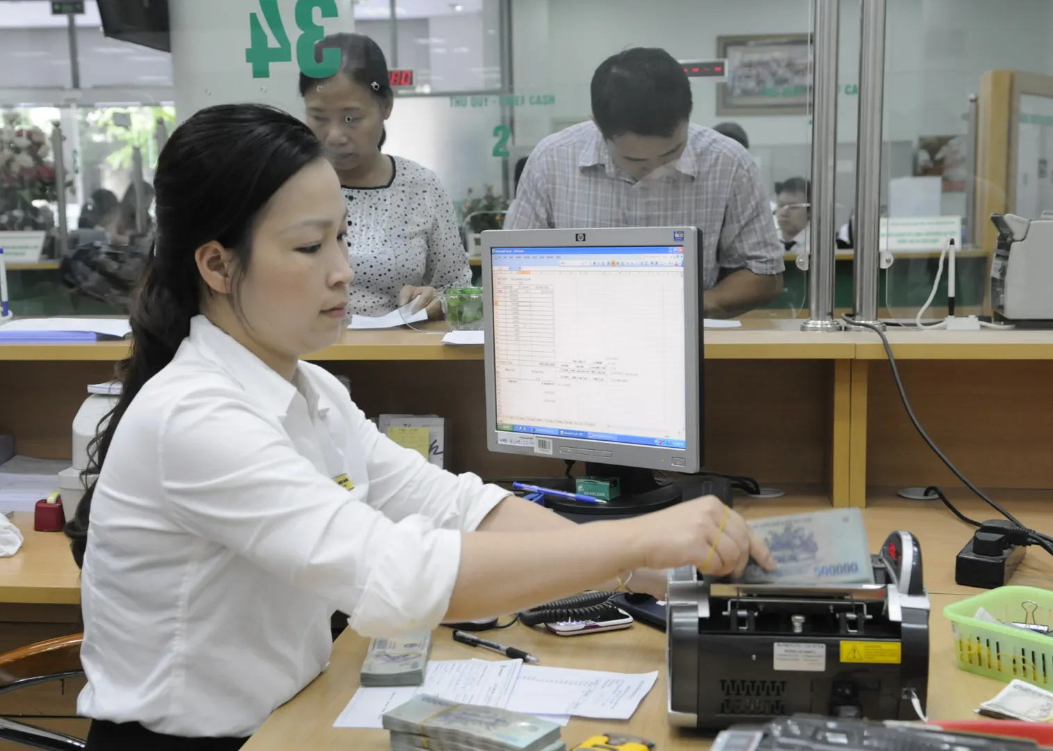 Hàng loạt ngân hàng đang đẩy mạnh việc bán đấu giá khoản nợ giá trị lớn. Ảnh: Thanh Hải