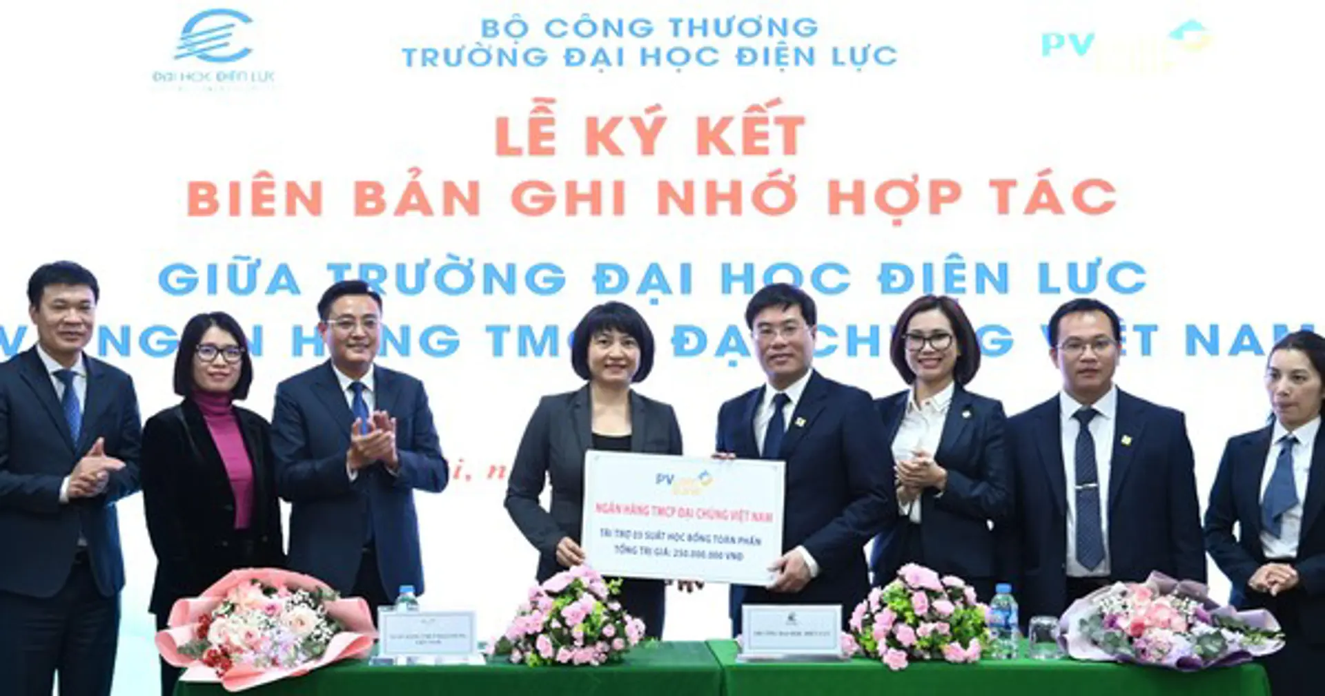 PVComBank ký kết hợp tác với Trường Đại học Điện lực