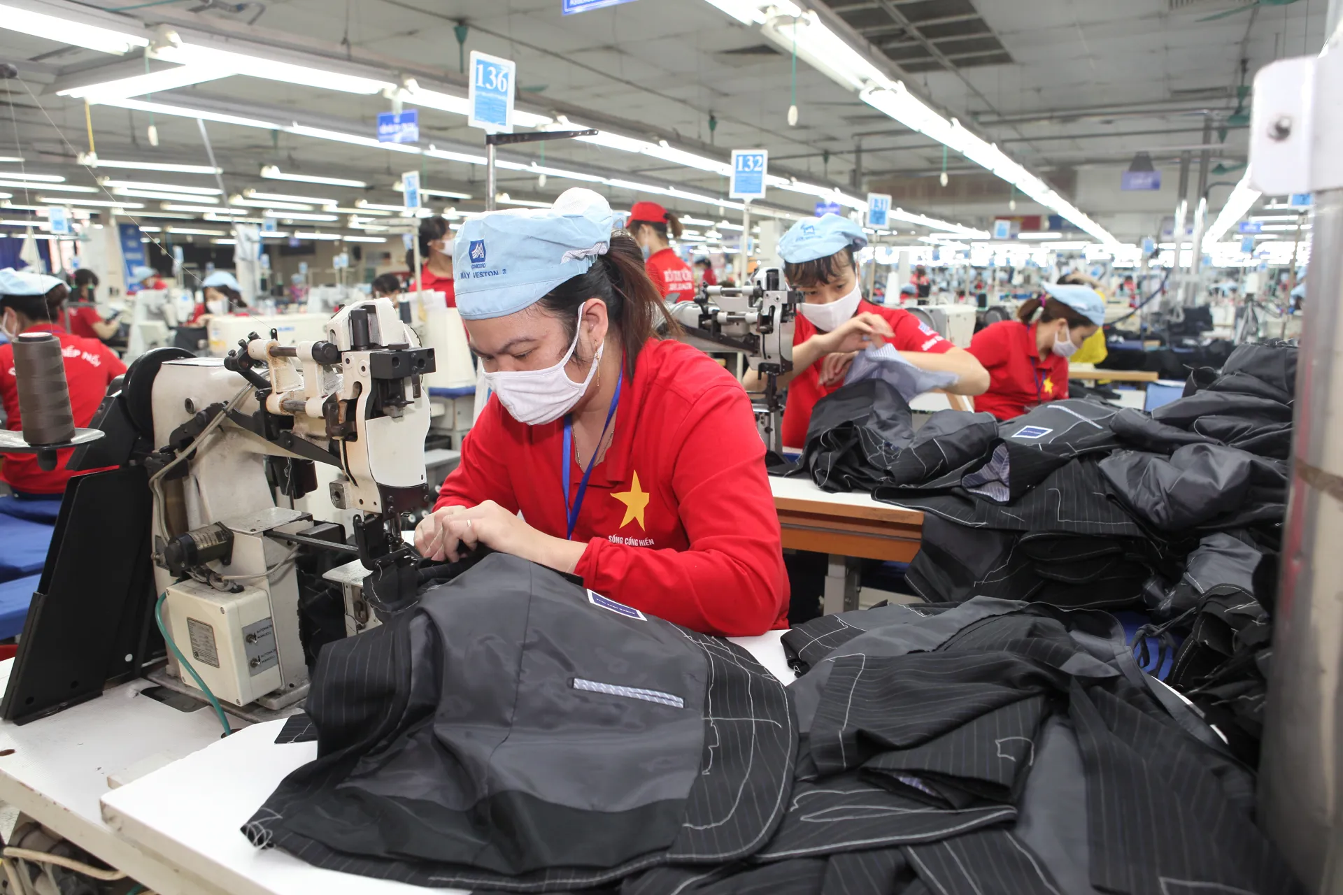 Trong năm 2022, ngành dệt may đã xuất khẩu nhiều đơn hàng sang thị trường EU. Ảnh: Thanh Hải