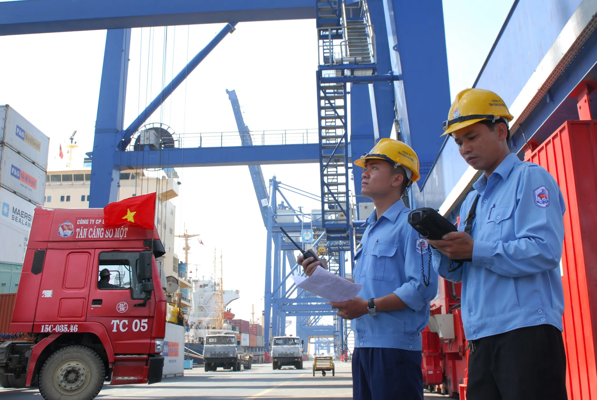 Kinh tế Việt Nam năm 2023: Chủ động trước“cơn gió nghịch”