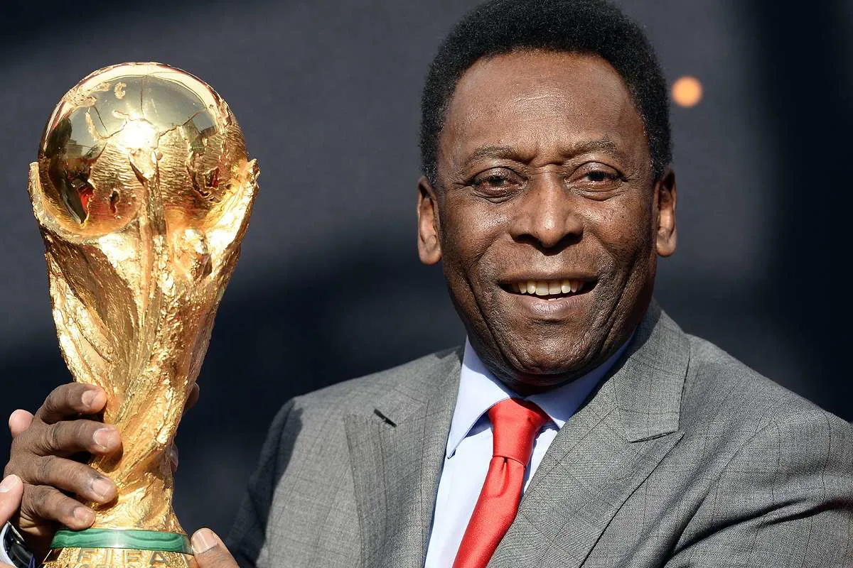 Huyền thoại bóng đá Brazil Pelé qua đời ở tuổi 82