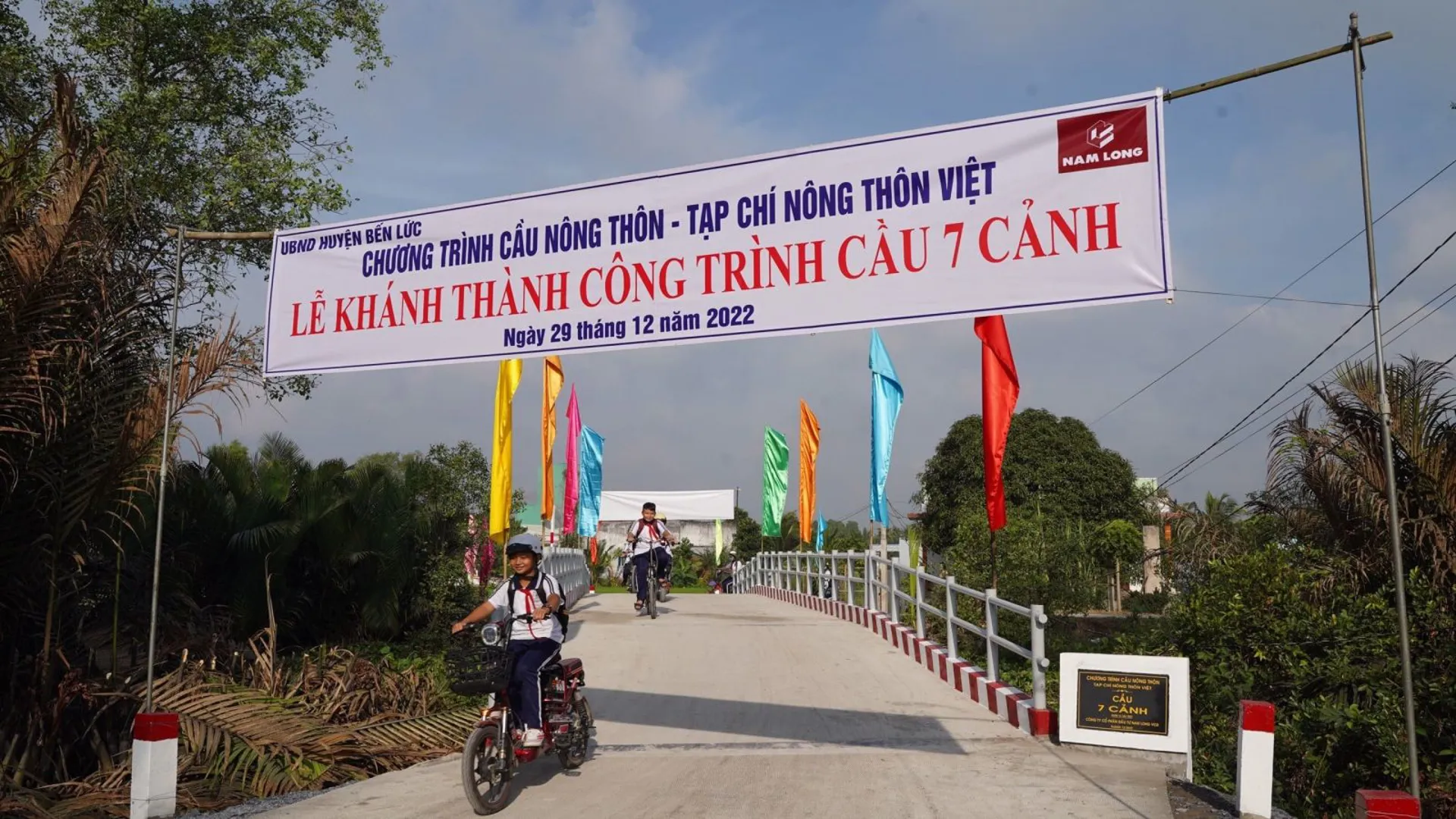 Nam Long chung tay tài trợ 10 cây cầu giao thông tại Long An