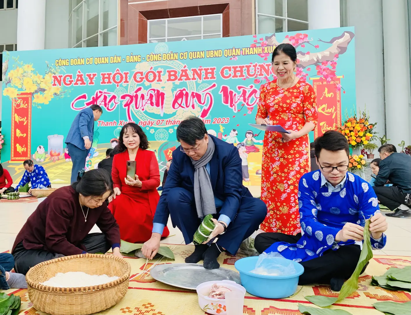 Quận Thanh Xuân: Tưng bừng ngày hội gói bánh chưng