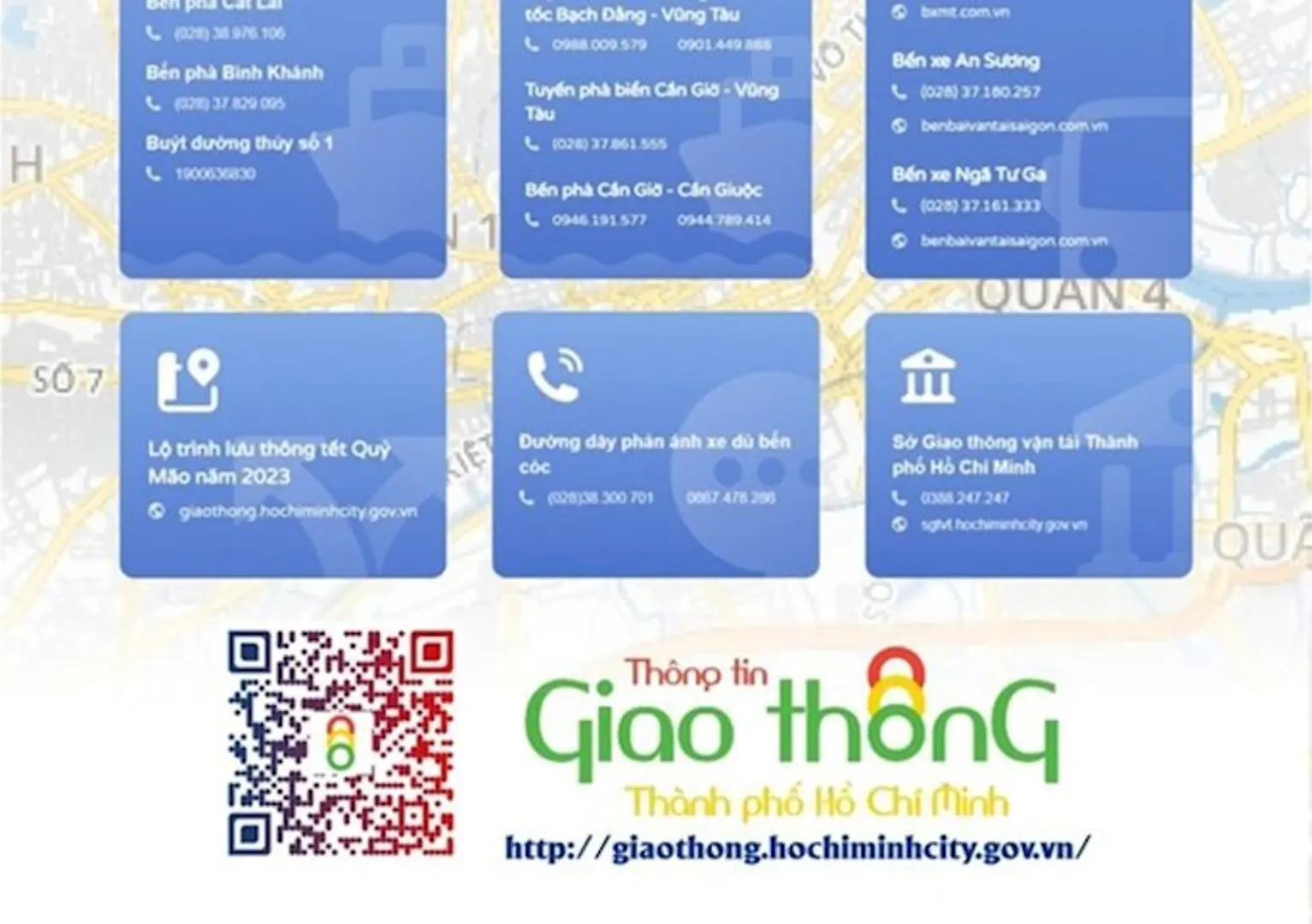 Người dân TP Hồ Chí Minh quét mã QR để biết tình hình giao thông 