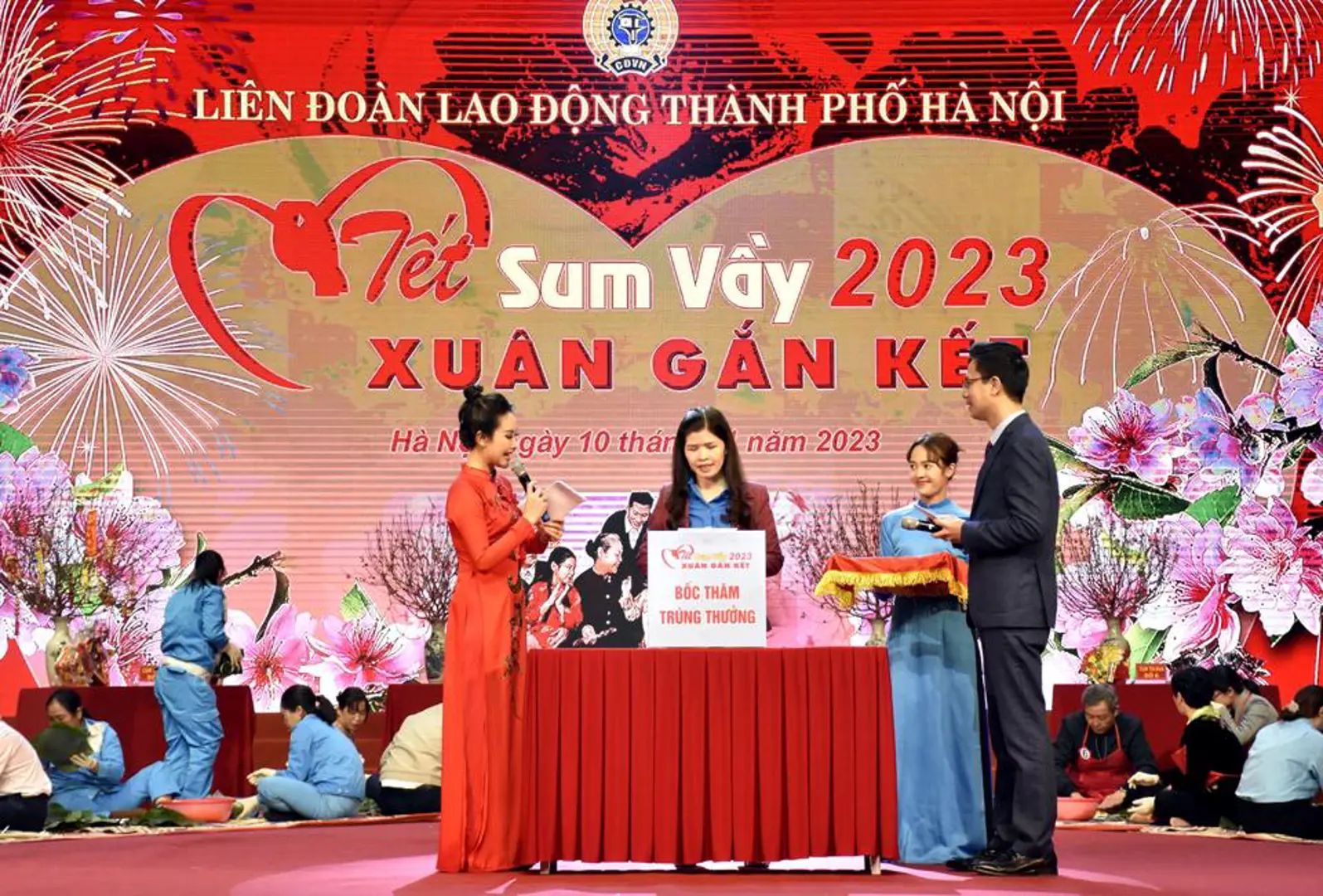 Công nhân lao động Thủ đô hào hứng tham gia "Tết Sum vầy-Xuân gắn kết" 2023