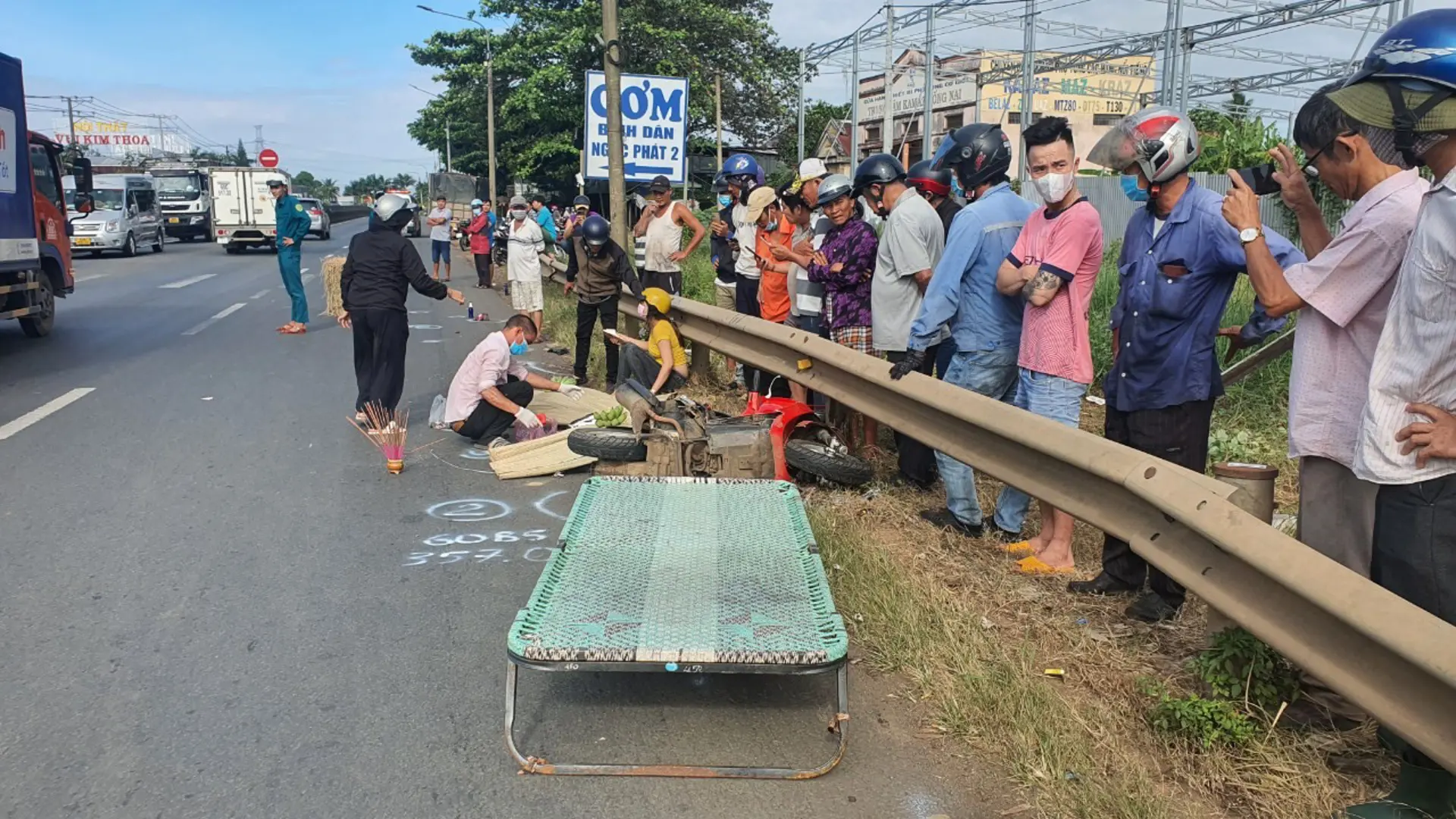 Tai nạn giao thông hôm nay (12/1/2023): Tai nạn trên quốc lộ, bà cháu tử vong