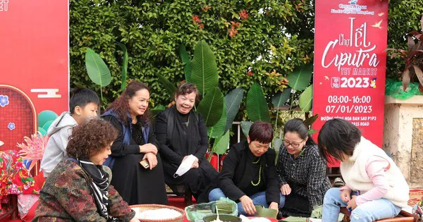 Chợ Tết - nét đẹp văn hoá truyền thống Việt