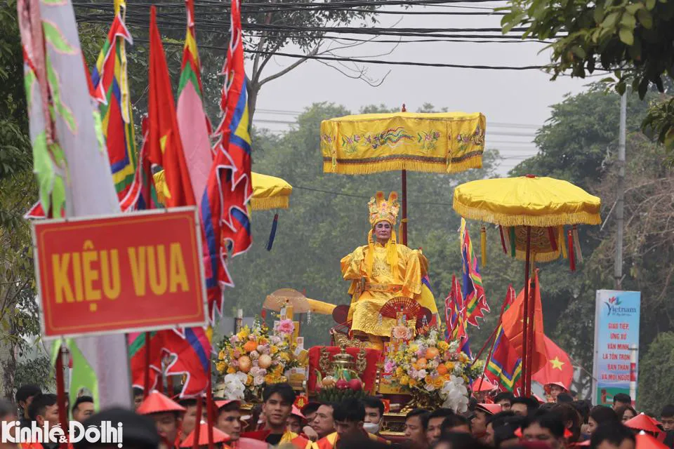 Lễ hội đền Sái với nghi thức rước “vua, chúa sống”mong ước một năm mới tài lộc, thành công, bình an và hạnh phúc.