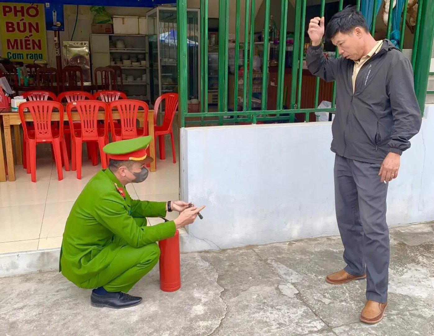 Bảo đảm an toàn giao thông, phòng chống cháy nổ: Ưu tiên hàng đầu mùa lễ hội