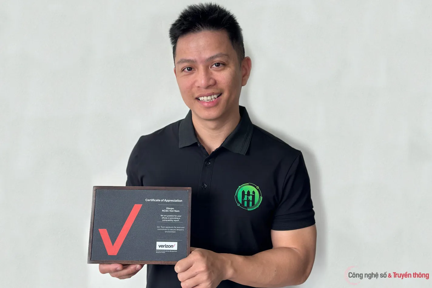 Nhà mạng Mỹ vinh danh chuyên gia bảo mật Việt