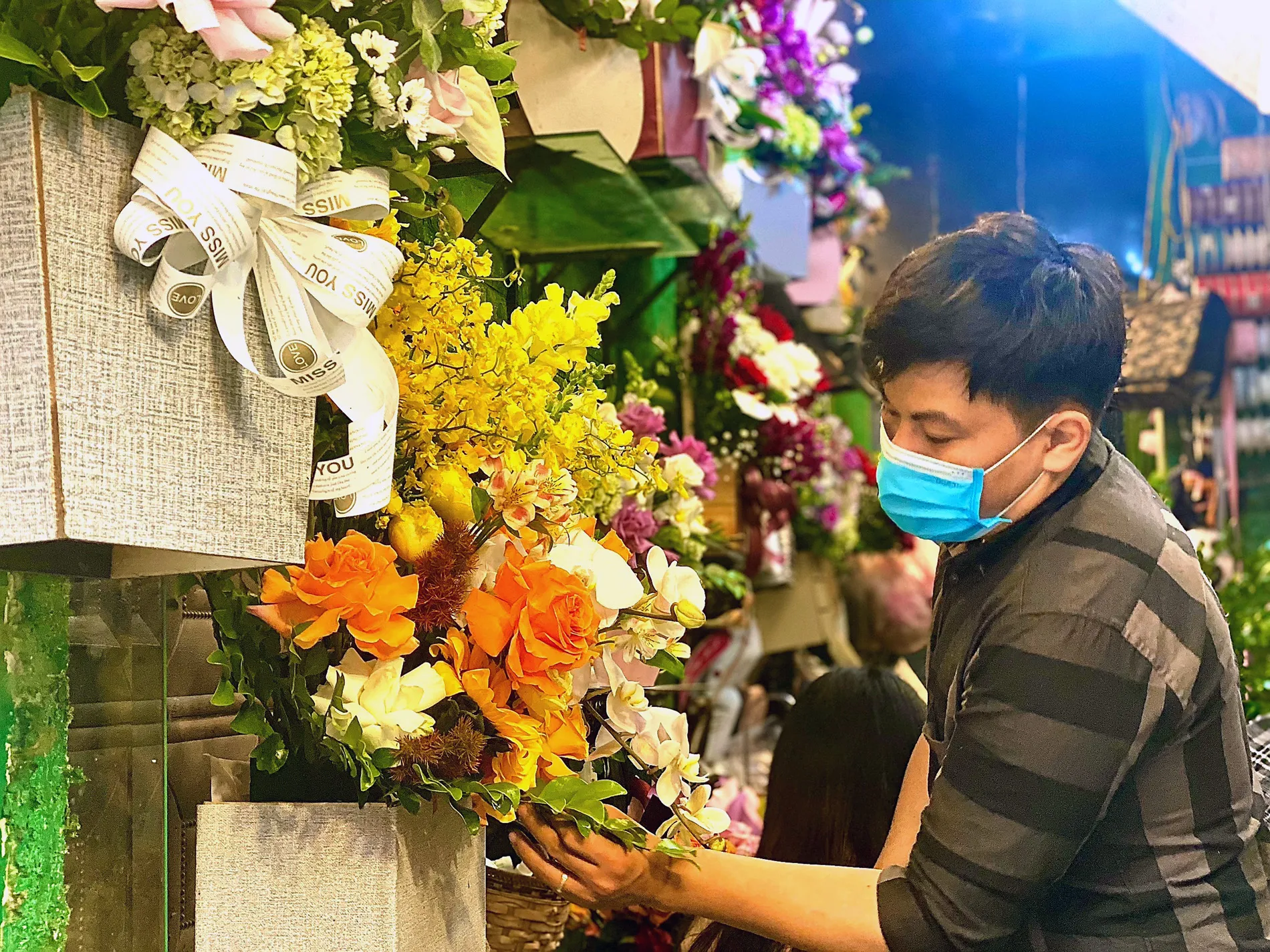 Sôi động thị trường quà tặng Valentine