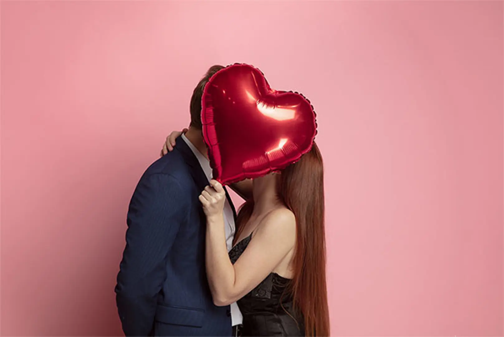 Hà Nội đón gió mùa Đông Bắc dịp lễ Valentine, nồm ẩm tạm chấm dứt