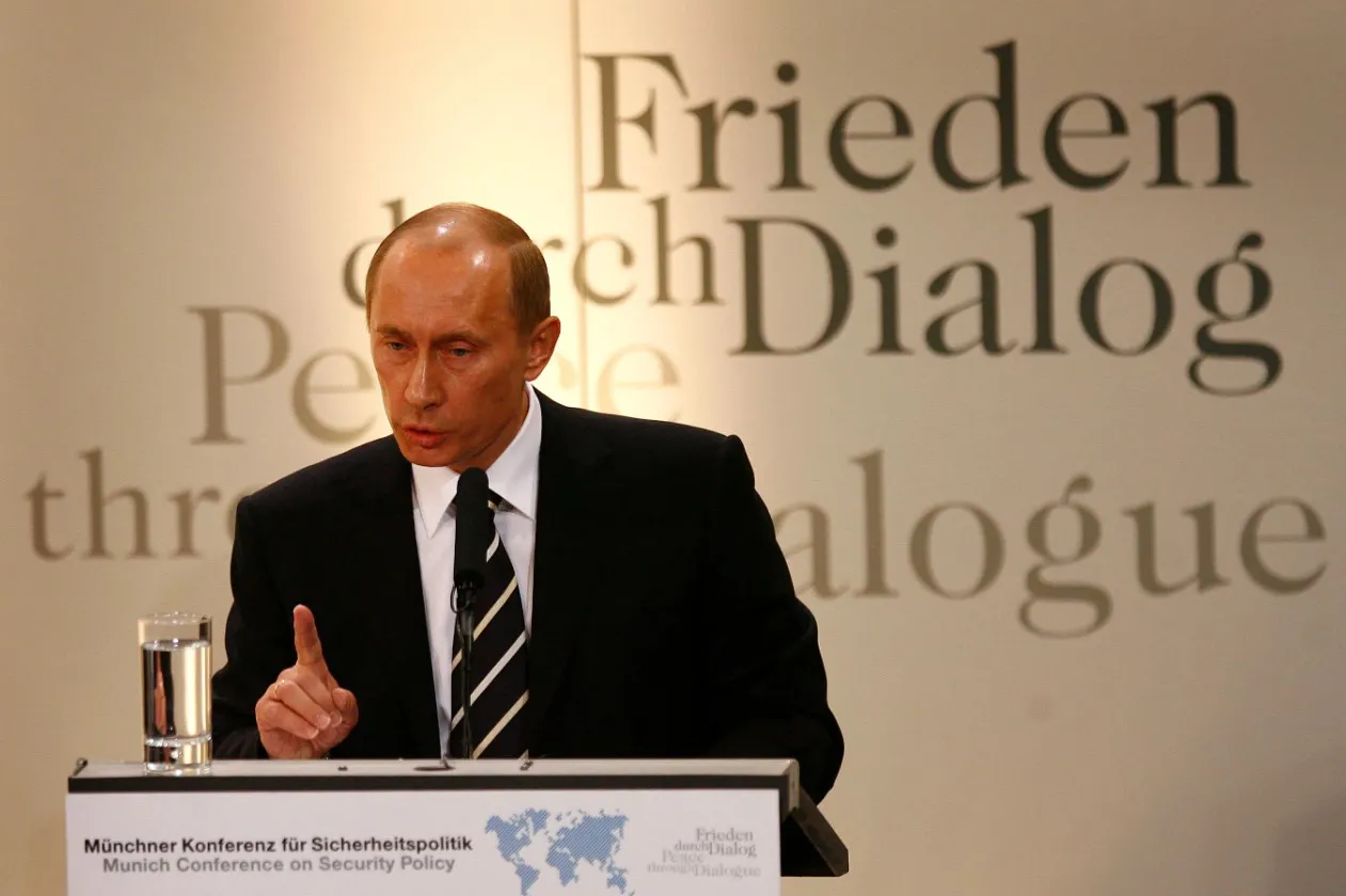 Tổng thốngNgaVladimir Putin tạiHội nghị An ninh Munich 2007. Ảnh: Reuters