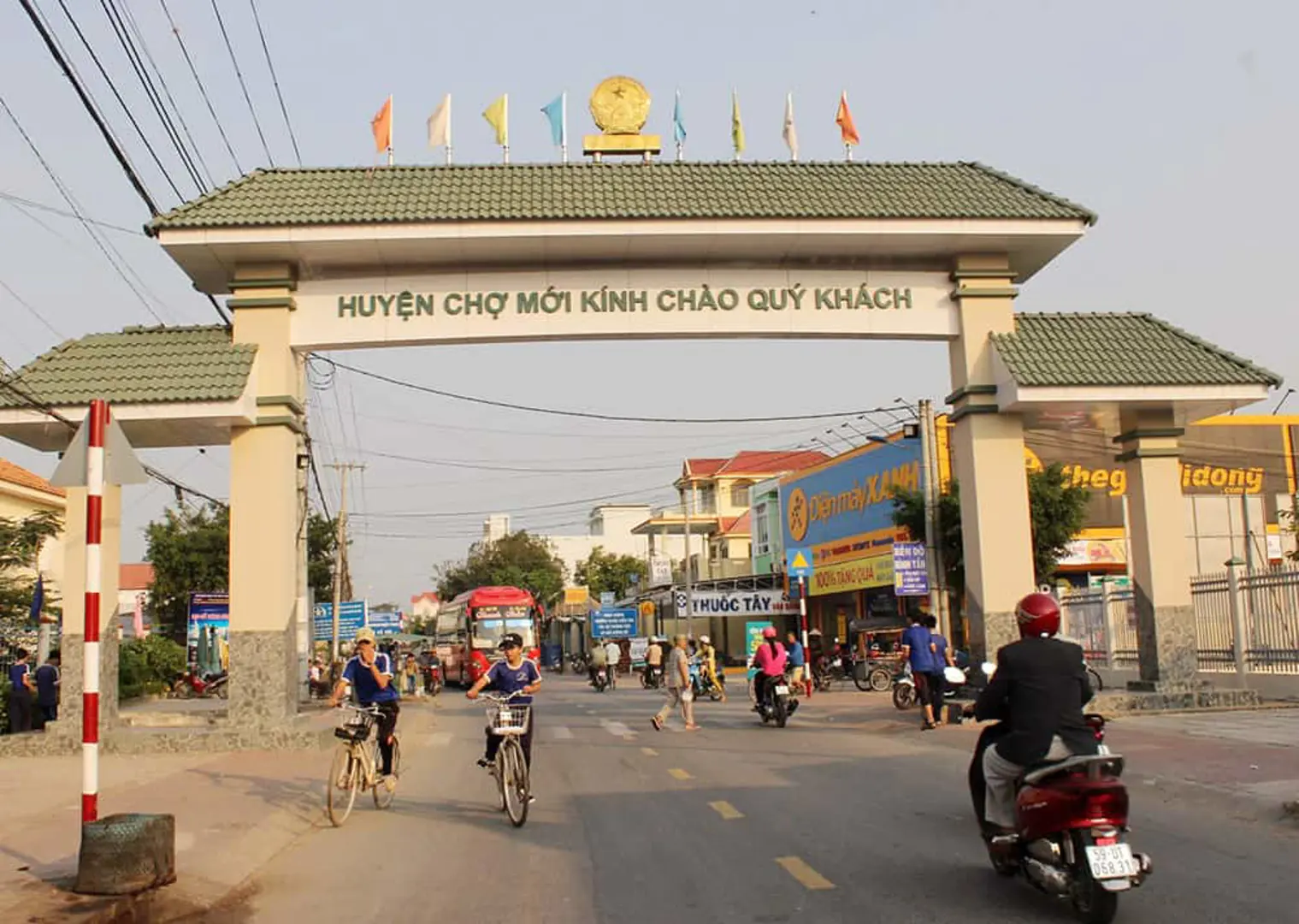 Tham ô tài sản, Phó Chánh thanh tra tỉnh An Giang cùng 8 người bị bắt