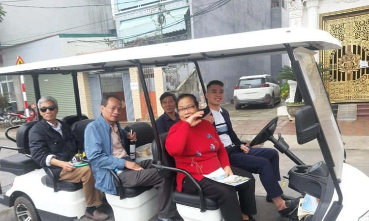 Thí điểm đưa xe điện phục vụ du khách trong mùa lễ hội chùa Thầy 2023
