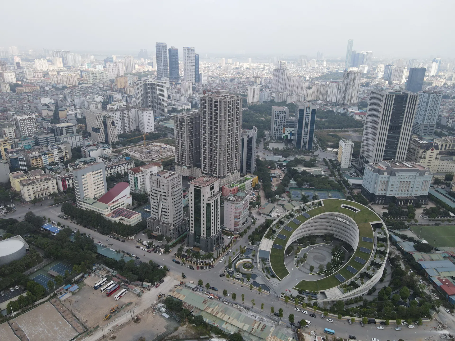 Một góc TP Hà Nội nhìn từ trên cao. Ảnh: Phạm Hùng
