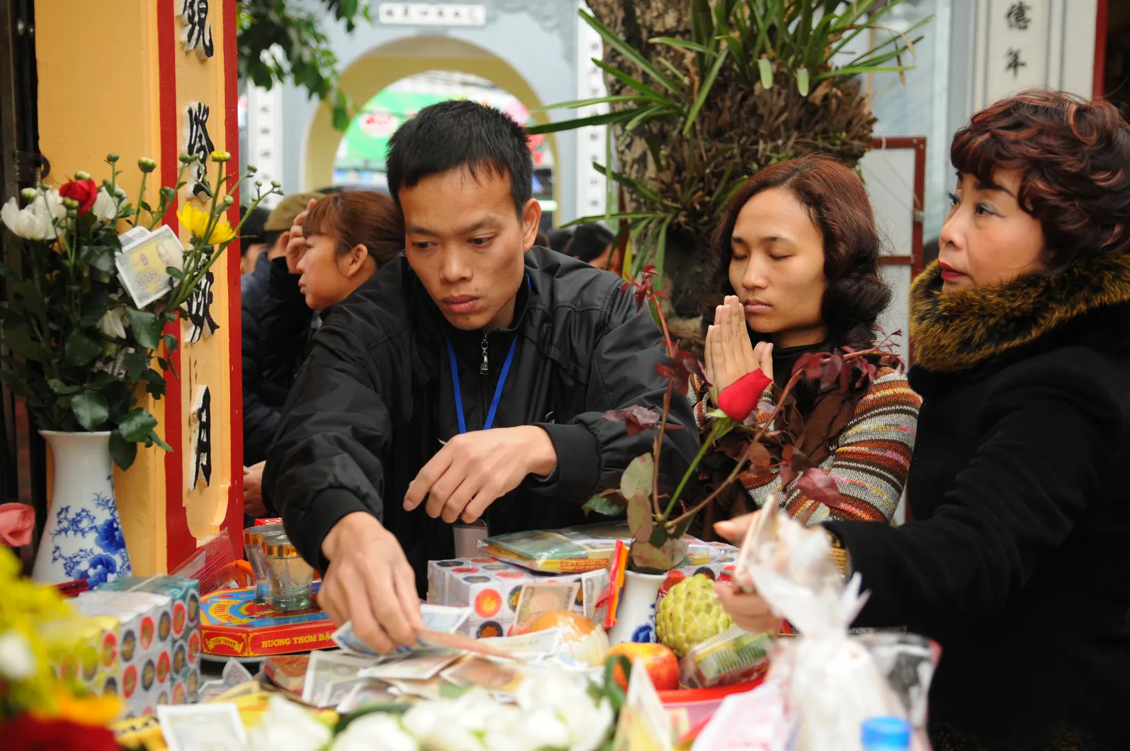 Minh bạch tiền công đức