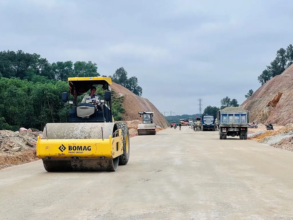 Tin tức tổng hợp hấp dẫn nhất trên báo in số 37 ra ngày 22/2/2023
