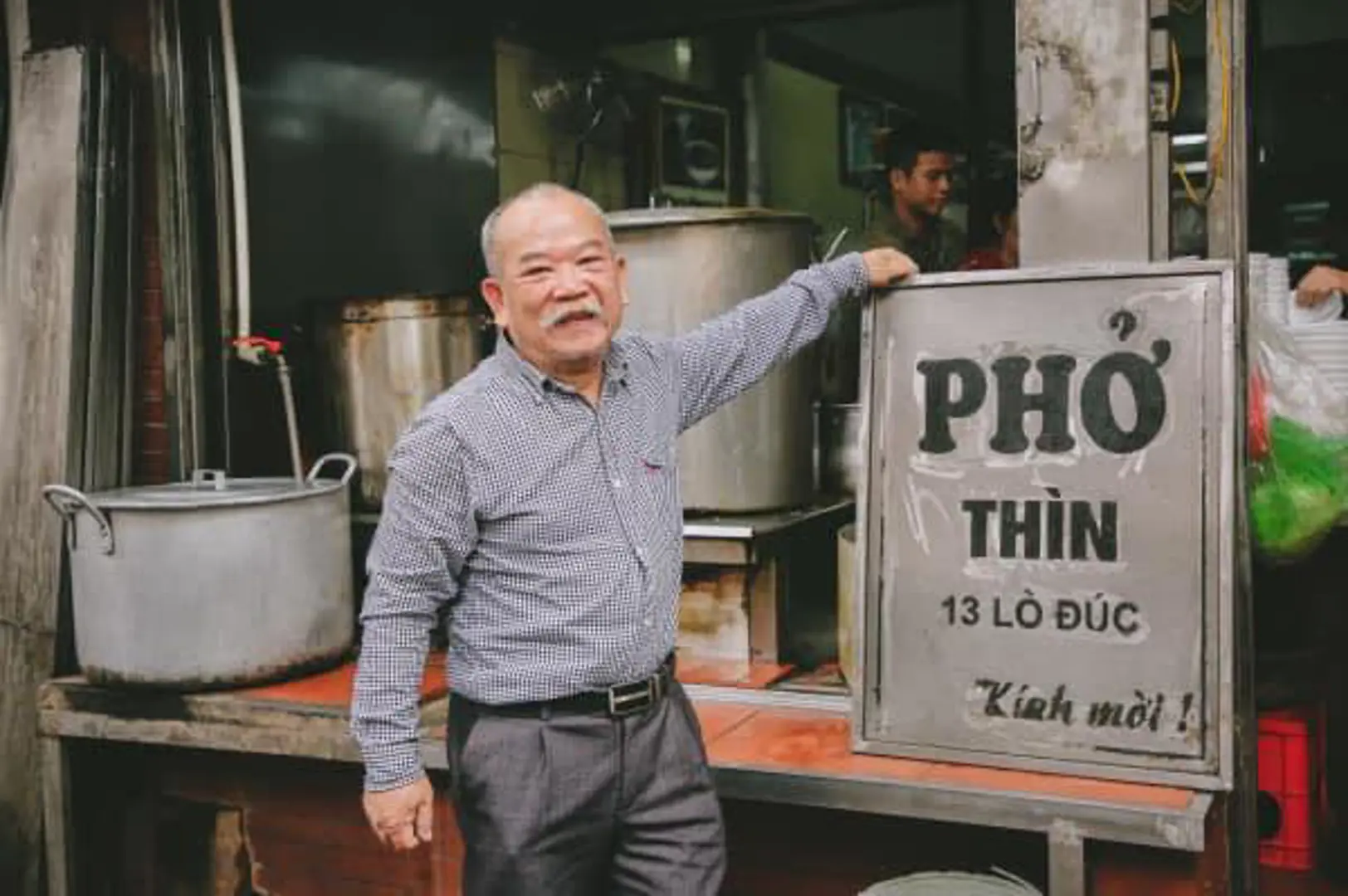 Luật sư: Chủ nhân Phở Thìn 13 Lò Đúc chưa được phép nhượng quyền thương mại