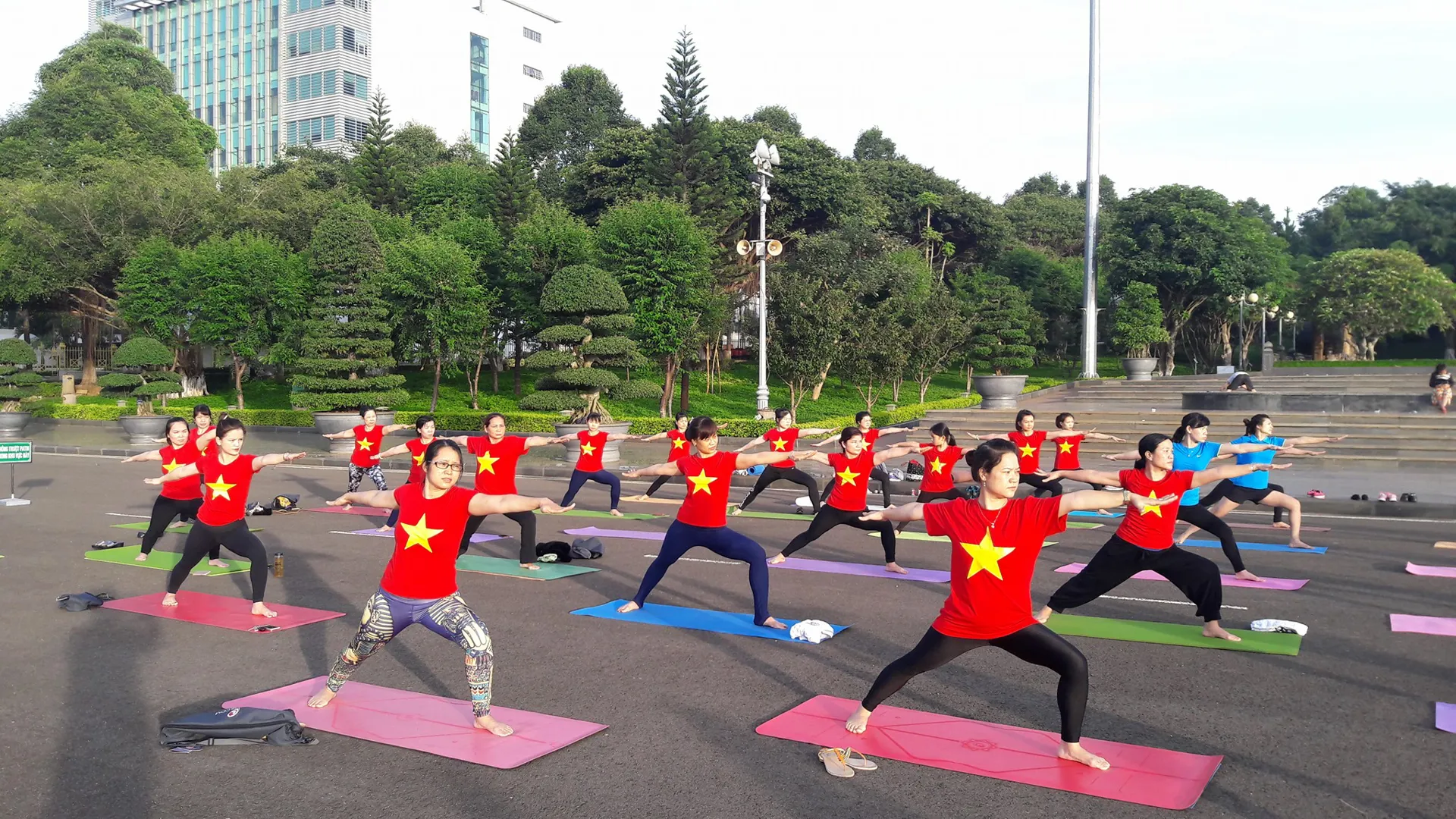Tập thể dục thường xuyên có thể giúp cải thiện cả sức khỏe và tâm trạng. Ảnh: Duy Anh