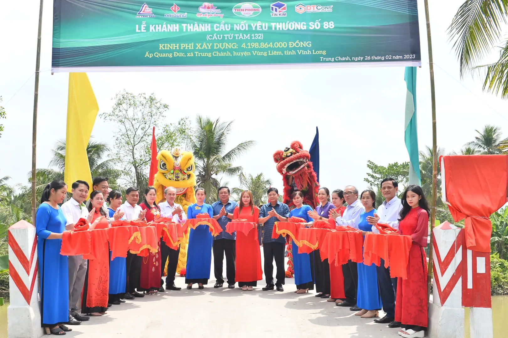 Nhựa Tiền Phong khánh thành cầu nối yêu thương hơn 4 tỷ đồng tại Vĩnh Long 