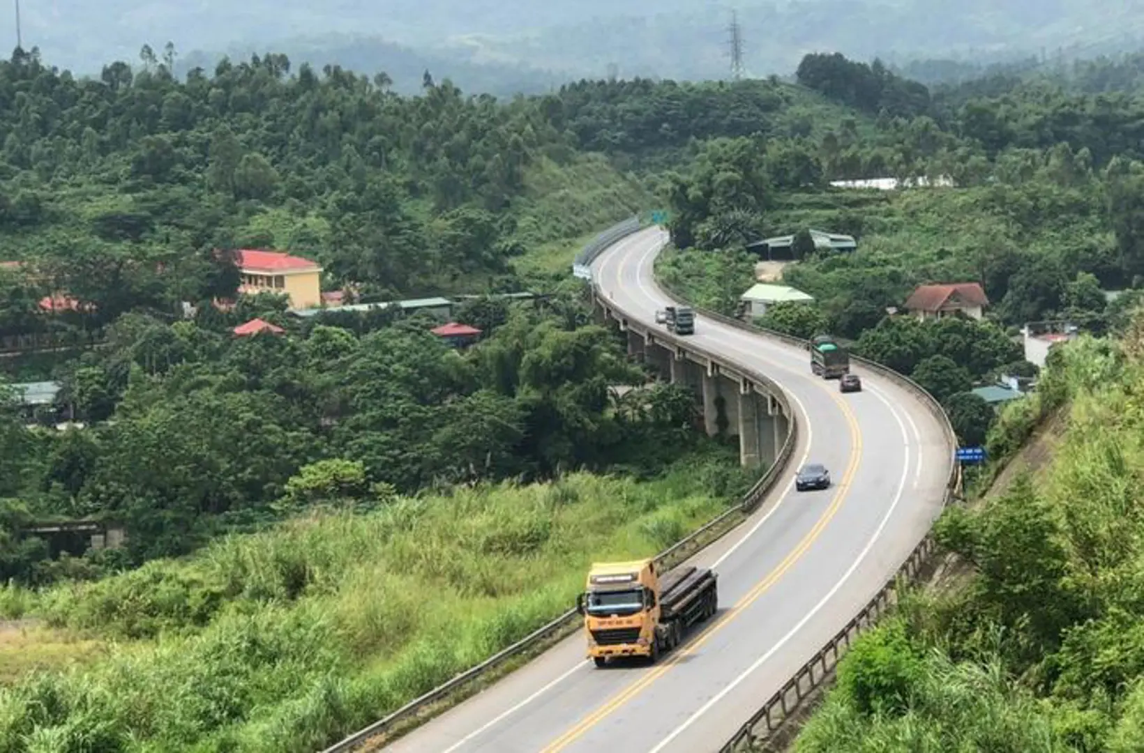 Bộ GTVT thông tin về kế hoạch mở rộng cao tốc Yên Bái - Lào Cai