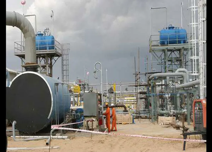 Giá dầu Brent được dự báo tăng lên mức 90USD/thùng trong nửa cuối năm nay. Ảnh: RT